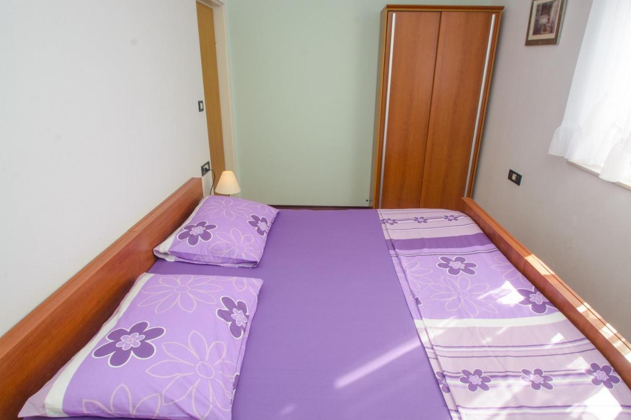Apartments Marija - By The Sea Rogoznica  Exterior foto